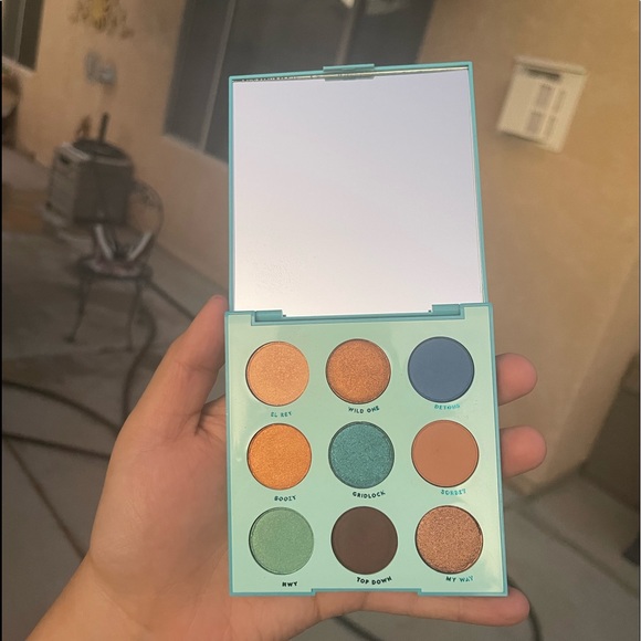MAR Eyeshadow Palette Colourpop - Picture 2 of 5